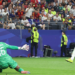 Espanha vence a França por 2 a 0, com gols de Oyarzabal e Pedro Porro, e volta à final da Copa do Mundo após 16 anos.