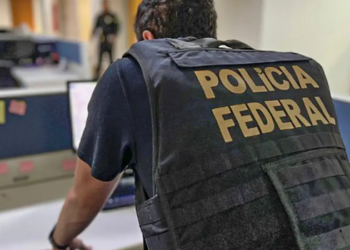 Polícia Federal deflagrou a Operação Infiltrados para investigar suspeitas de fraudes de R$ 45 milhões em contas da Caixa Econômica Federal envolvendo dados sigilosos.