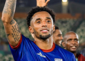 Capitão da seleção de Cabo Verde, Ryan Mendes, é investigado na Nova Zelândia após denúncia de estupro durante a Copa de 2026. Caso é acompanhado por Fifa e Itamaraty.