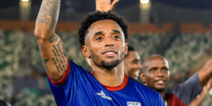Capitão da seleção de Cabo Verde, Ryan Mendes, é investigado na Nova Zelândia após denúncia de estupro durante a Copa de 2026. Caso é acompanhado por Fifa e Itamaraty.