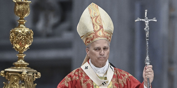 Leão XIV falou sobre extrema direita, religião e crise de fiéis na Alemanha durante voo de retorno da França.