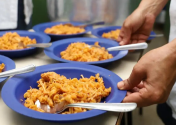 Um ano após deixar o Mapa da Fome, o Brasil ainda enfrenta o desafio de reduzir a insegurança alimentar grave, que afeta cerca de 6,5 milhões de pessoas, segundo especialistas.