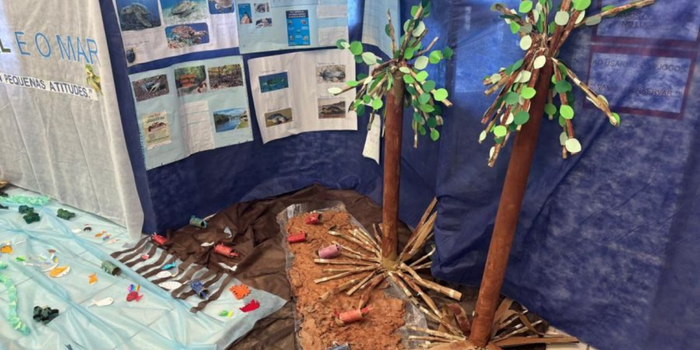 Feira Eco-Ostras 2026 acontece em Rio das Ostras com projetos estudantis sobre mudanças climáticas, oficinas, atividades culturais e premiações para alunos da rede municipal.