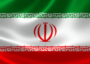 Teerã realiza cerimônias públicas em homenagem a Ali Khamenei com grande participação popular. Governo iraniano acusa Estados Unidos e Israel de envolvimento na morte do líder.