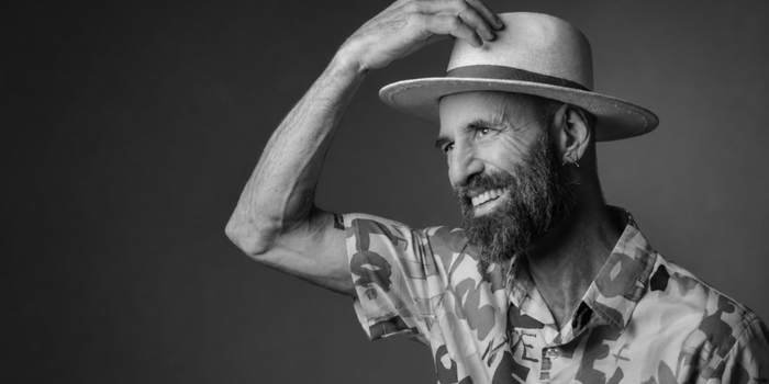 O advogado Tiago Martins Pitthan morreu aos 47 anos após enfrentar um câncer de estômago. Ele ficou conhecido por organizar uma despedida em vida com familiares e amigos.