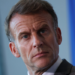 Duas explosões próximas ao hotel onde Emmanuel Macron cumpria agenda em Damasco deixaram 18 feridos. Autoridades sírias investigam o atentado e ainda não apontam responsáveis.