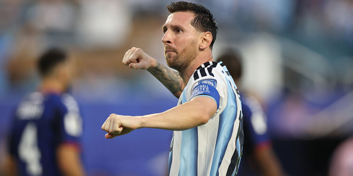 Lionel Messi marcou contra o Egito na Copa do Mundo de 2026, chegou a 21 gols em Mundiais e ampliou seus recordes históricos pela Argentina, superando marcas de grandes lendas do futebol.