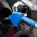 CNPE adia decisão sobre aumento do etanol na gasolina. Setor automotivo solicita novos estudos sobre impactos da mistura de 32% nos veículos.