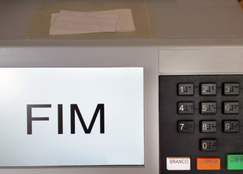 STF valida reserva de 30% dos recursos do Fundo Eleitoral e Partidário para candidaturas de pessoas pretas e pardas. Decisão foi tomada pela maioria dos ministros.
