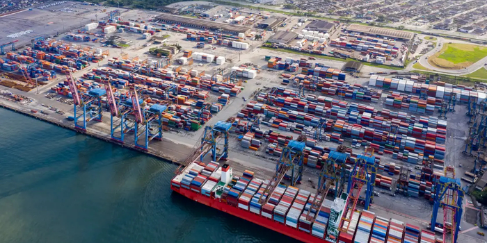 Brasil contesta possíveis tarifas dos Estados Unidos sobre produtos nacionais e intensifica negociações diplomáticas para evitar novas barreiras comerciais que podem afetar bilhões em exportações.