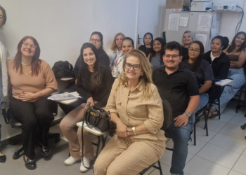 Equipes de enfermagem de Carapebus participaram de treinamento sobre prevenção e tratamento de lesões por pressão no Pronto Atendimento Carlito Gonçalves.