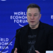 Elon Musk afirmou que a inteligência digital pode superar a capacidade intelectual humana combinada até 2031 e prevê forte expansão da robótica e da automação