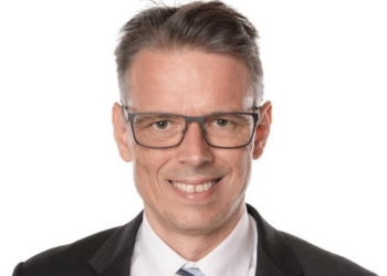Ministério Público da Suíça pede prisão perpétua para o ex-parlamentar Patrick Frei, acusado de crimes sexuais, tentativas de homicídio e atos envolvendo menor.