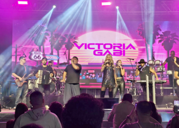 Palco 2 da Expo Macaé 2026 destaca artistas locais, reúne diferentes estilos musicais e oferece atrações culturais e infantis até quarta-feira.