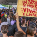 Pesquisa revela que mais da metade das brasileiras já sofreu violência de parceiros ou ex-parceiros e avalia os impactos da Lei Maria da Penha.