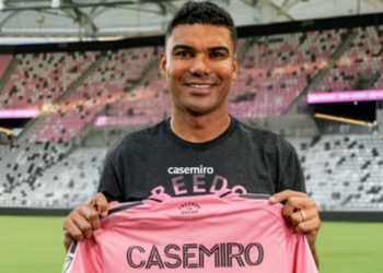 O Inter Miami oficializou a contratação de Casemiro. Ex-Real Madrid e Manchester United, o volante brasileiro assinou contrato até 2027 e atuará ao lado de Lionel Messi na MLS.