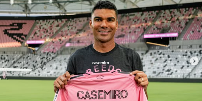 O Inter Miami oficializou a contratação de Casemiro. Ex-Real Madrid e Manchester United, o volante brasileiro assinou contrato até 2027 e atuará ao lado de Lionel Messi na MLS.