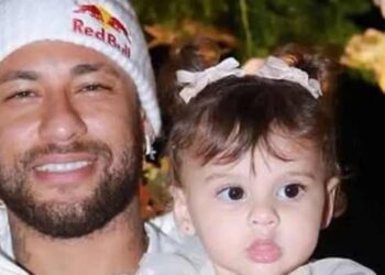 Neymar pagaria cerca de R$ 80 mil mensais de pensão para Helena, além de aluguel, babás e segurança, segundo informações divulgadas pela imprensa.