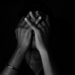 Especialistas alertam que a falta de avaliação da dor crônica pode contribuir para diagnósticos imprecisos de depressão resistente e influenciar a escolha do tratamento.