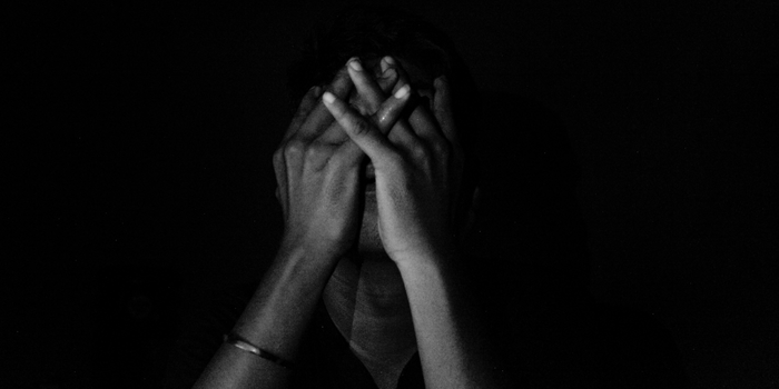 Especialistas alertam que a falta de avaliação da dor crônica pode contribuir para diagnósticos imprecisos de depressão resistente e influenciar a escolha do tratamento.