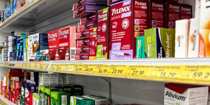 Ministério Público de São Paulo investiga máquinas automáticas de medicamentos após fiscalização apontar venda sem controle de idade e assistência farmacêutica.