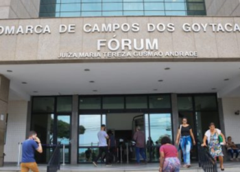 Campos reúne 160 profissionais em seminário sobre entrega voluntária para adoção. Encontro reforça acolhimento, orientação e proteção às mulheres e crianças.