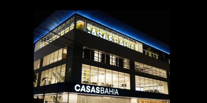 Entenda o que a recuperação judicial das Casas Bahia revela sobre juros, crédito empresarial, consumo e endividamento no Brasil.