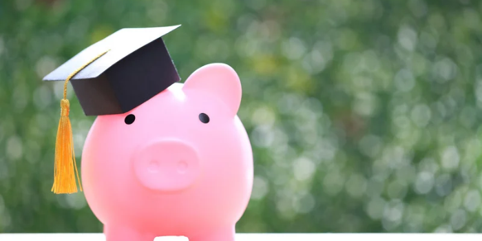 Projeto em Macaé ensina educação financeira para crianças e adolescentes com histórias em quadrinhos, atividades criativas e dinâmicas.