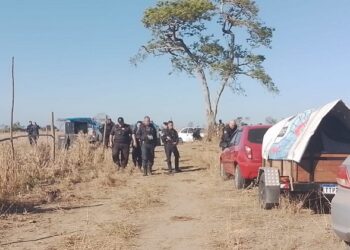 Famílias do acampamento Leonel Brizola 2 temem desocupação em fazenda do Grupo Othon, em Campos