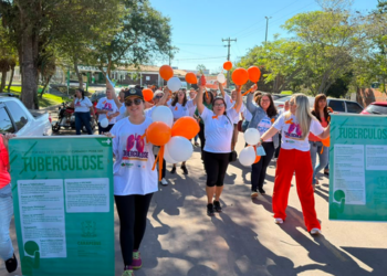 Caminhada reúne comunidade de Carapebus em alerta contra a tuberculose