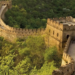 Descobertas no sítio de Niuheliang revelam templos, túmulos e peças de jade da cultura Hongshan e ajudam a entender as origens da civilização chinesa.