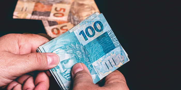 Governo eleva para R$ 1.741 a projeção do salário mínimo de 2027; veja como funciona o cálculo.