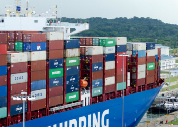 Custo para atravessar o Canal do Panamá dispara e chega a cerca de US$ 1,1 milhão em meio à baixa dos reservatórios e à maior demanda por rotas marítimas.