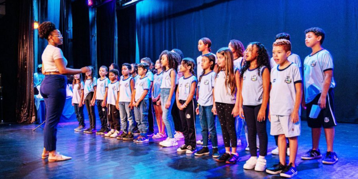 Prêmio Literário de Rio das Ostras reúne 1.571 estudantes de 19 escolas e seleciona 125 alunos para premiação e publicação de textos.
