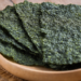 Algas marinhas como nori e wakame são fontes de nutrientes e podem contribuir para uma alimentação variada. Veja benefícios, formas de consumo e cuidados.