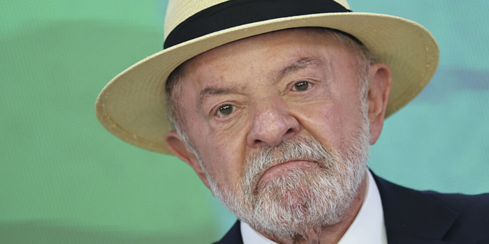 Campanha de Lula avalia ausência no debate da Band marcado para domingo (23); Flávio Bolsonaro também pode não participar caso o presidente fique fora.