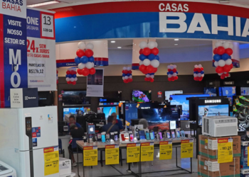 Casas Bahia entra com pedido de recuperação judicial após prejuízo de R$ 10,1 bilhões e agravamento das condições financeiras da companhia.