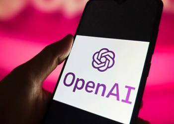 OpenAI afirma que não espera novas restrições dos EUA ao acesso brasileiro à IA e anuncia expansão de parcerias e investimentos no país.