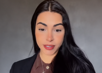 Sophia Barclay, candidata pelo PL, teve registros de Bolsa Família e Gás do Povo. Ela afirma que recebeu auxílio durante período de vulnerabilidade econômica.