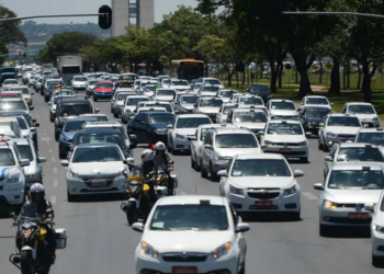 Move Brasil eleva de R$ 150 mil para R$ 200 mil o limite dos veículos financiáveis e amplia opções de híbridos para taxistas e motoristas de aplicativo.