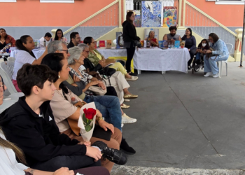 Sarau “Macaé em Versos e Memórias” reuniu escritores e artistas no Solar dos Mellos para celebrar a literatura e os 213 anos de Macaé.