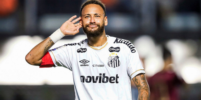 Neymar afirma que ainda não definiu o futuro da carreira, descarta pensar em aposentadoria agora e mantém foco no Santos até dezembro.