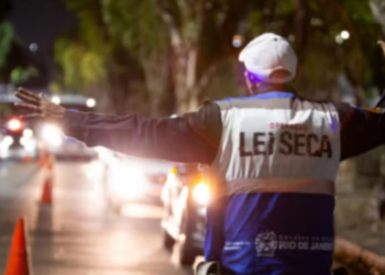 Contran aprova novas regras da Lei Seca com triagem de álcool e previsão de testes para drogas.