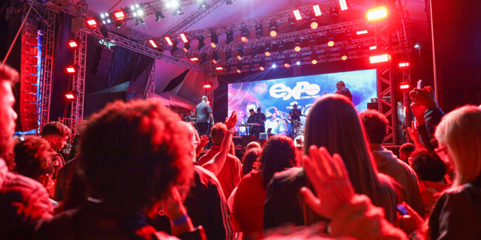 Expo Gospel Cabo Frio reuniu grande público durante duas noites de apresentações na Praia do Forte.