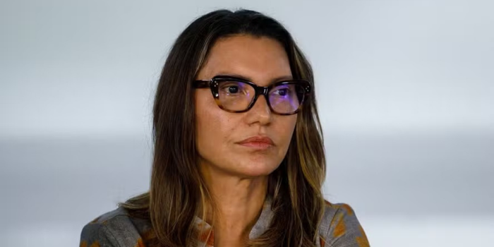 Janja defende bloqueio do Discord no Brasil após caso envolvendo adolescente de 13 anos. AGU reúne dados para avaliar medida judicial contra a plataforma.