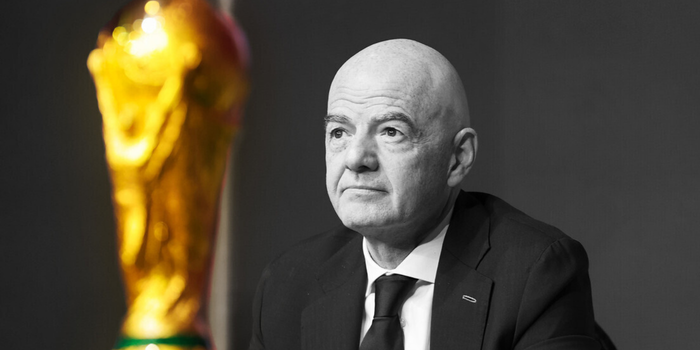 Crise na FIFA após projeto comercial aumenta questionamentos sobre Gianni Infantino e pode influenciar sua tentativa de buscar um quarto mandato.