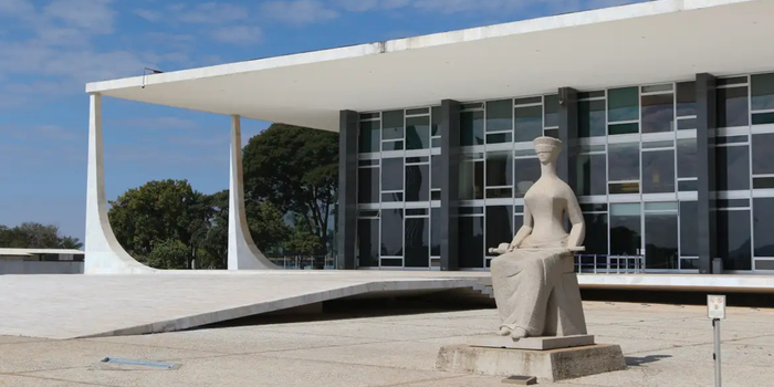STF retoma julgamentos após o recesso de julho com processos sobre Lei Maria da Penha, reforma tributária, eleição-tampão no Rio e vínculo com aplicativos.