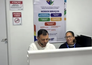 Cabo Frio inicia escuta presencial para pessoas com deficiência e autistas. Veja como agendar e quais documentos são necessários.