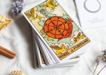 Mudanças e novos ciclos marcam a leitura da Roda da Fortuna para a semana de 17 a 23 de agosto de 2026. Confira as previsões.