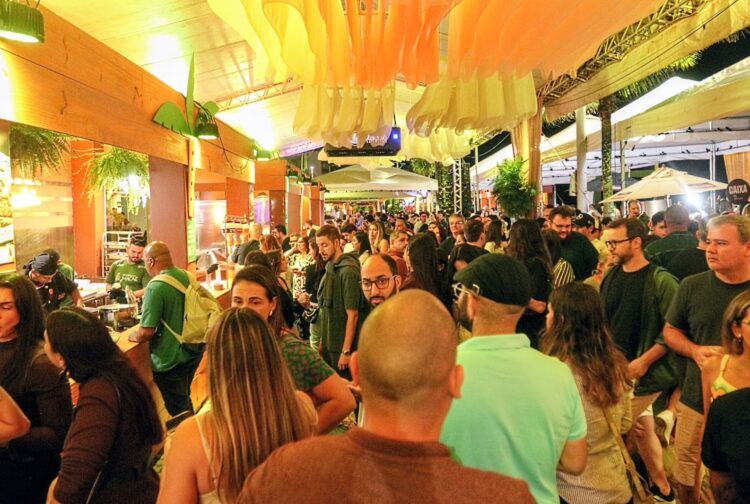Veja o que acontece neste sábado no Festival Gastronômico de Macaé, com Cozinha Show, samba, rock e atividades literárias.
